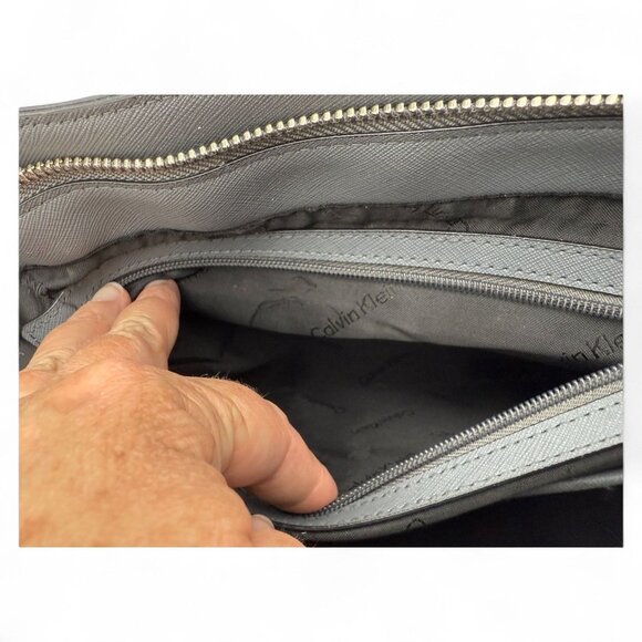 Calvin Klein Black Leather Tote Bag With Chain Straps & Magnetic Closures - Picture 10 of 10